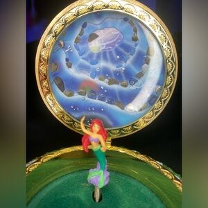 Vintage 1998 Disney’s The Little Mermaid music box